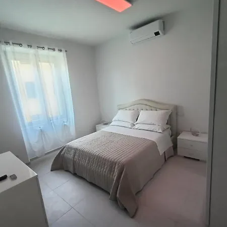 Holiday home Il Divano Rosso *