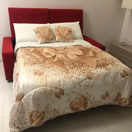 Il Divano Rosso 펜션 폴리뇨